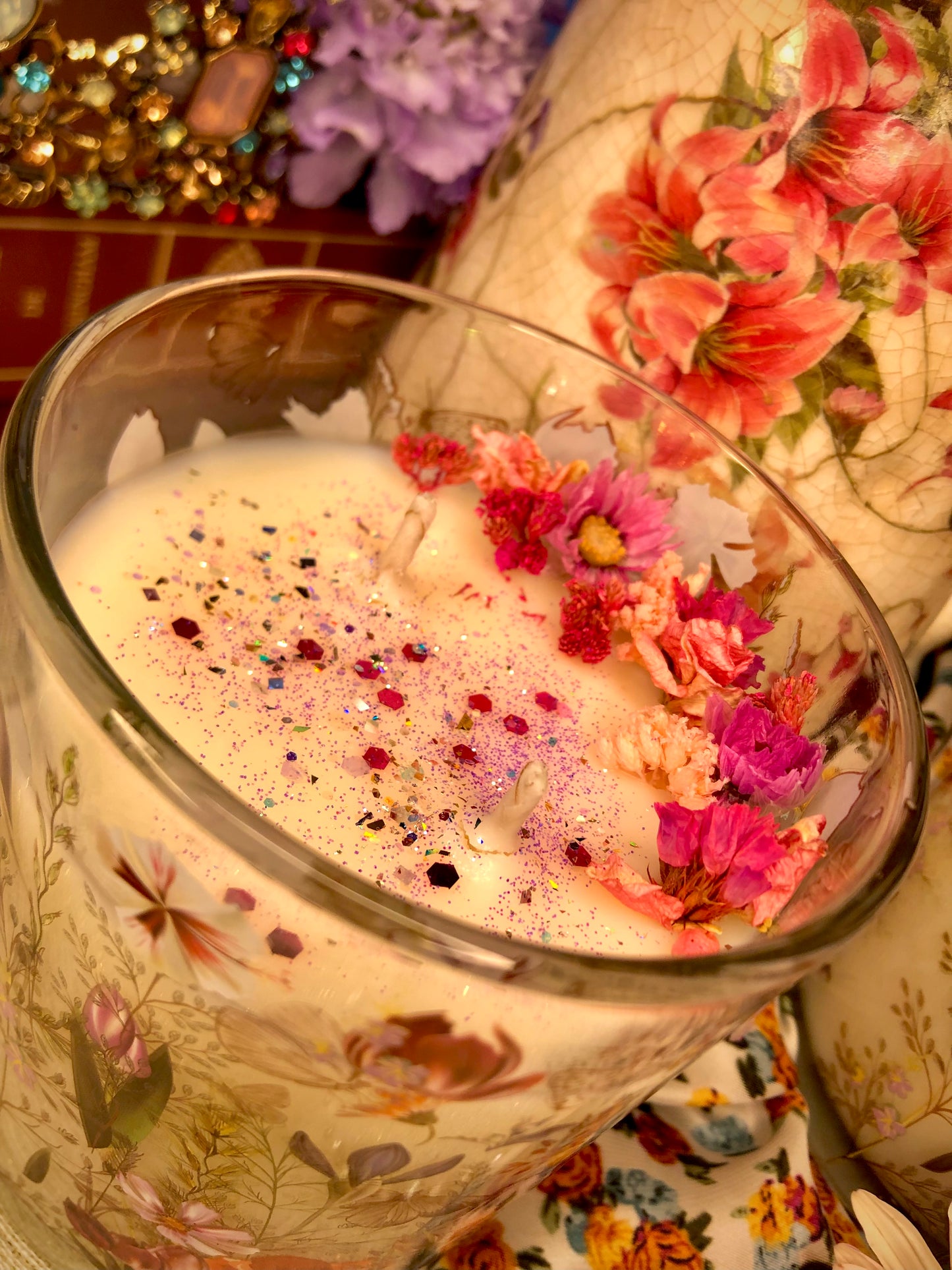 Bougie verre fleuri "Agrumes, Pivoine, Beurre d'iris"